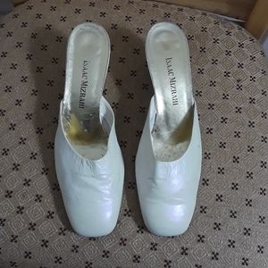 Isaac mizrahi mule. Size 8B